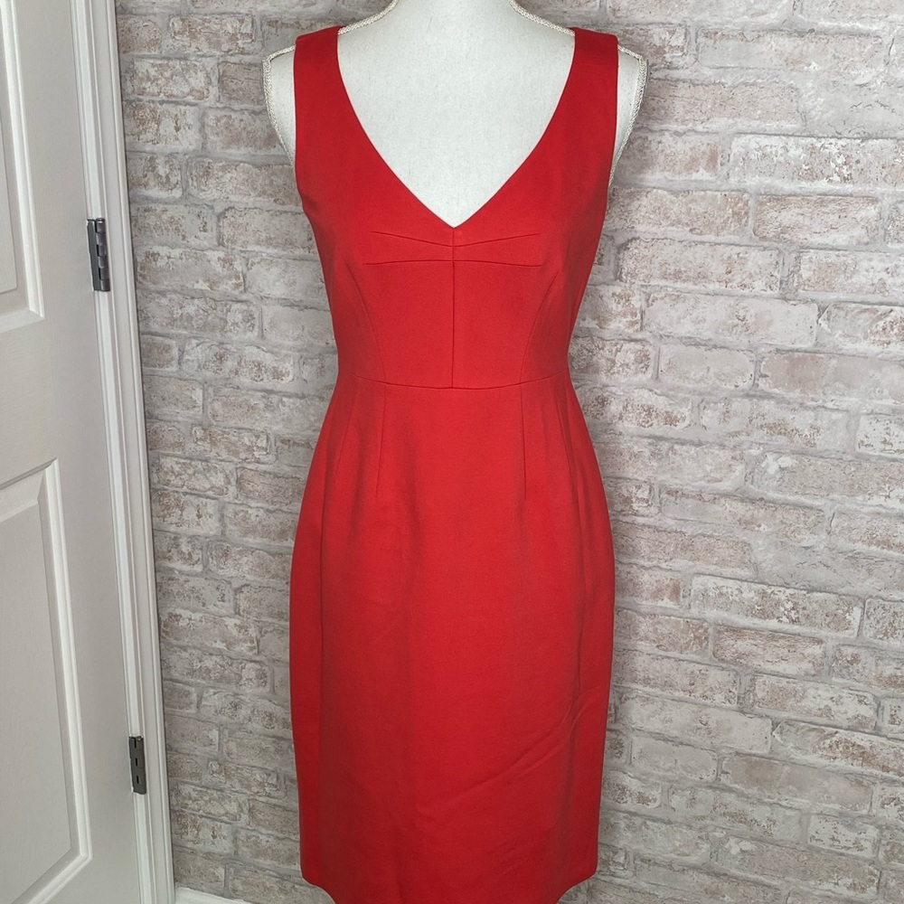 Elie Tahari peach v-neck dress size 4